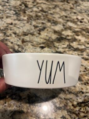 NWOT Rae Dunn YUM  Pet Bowl - Small Pets